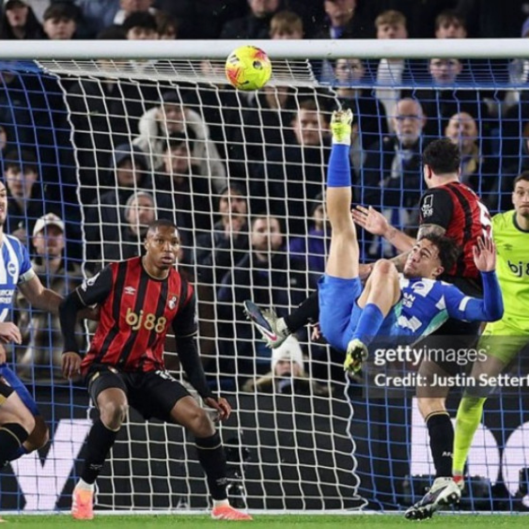  - Video bóng đá Brighton - Bournemouth: Siêu phẩm vỡ òa phút 90+1 (Ngoại hạng Anh)