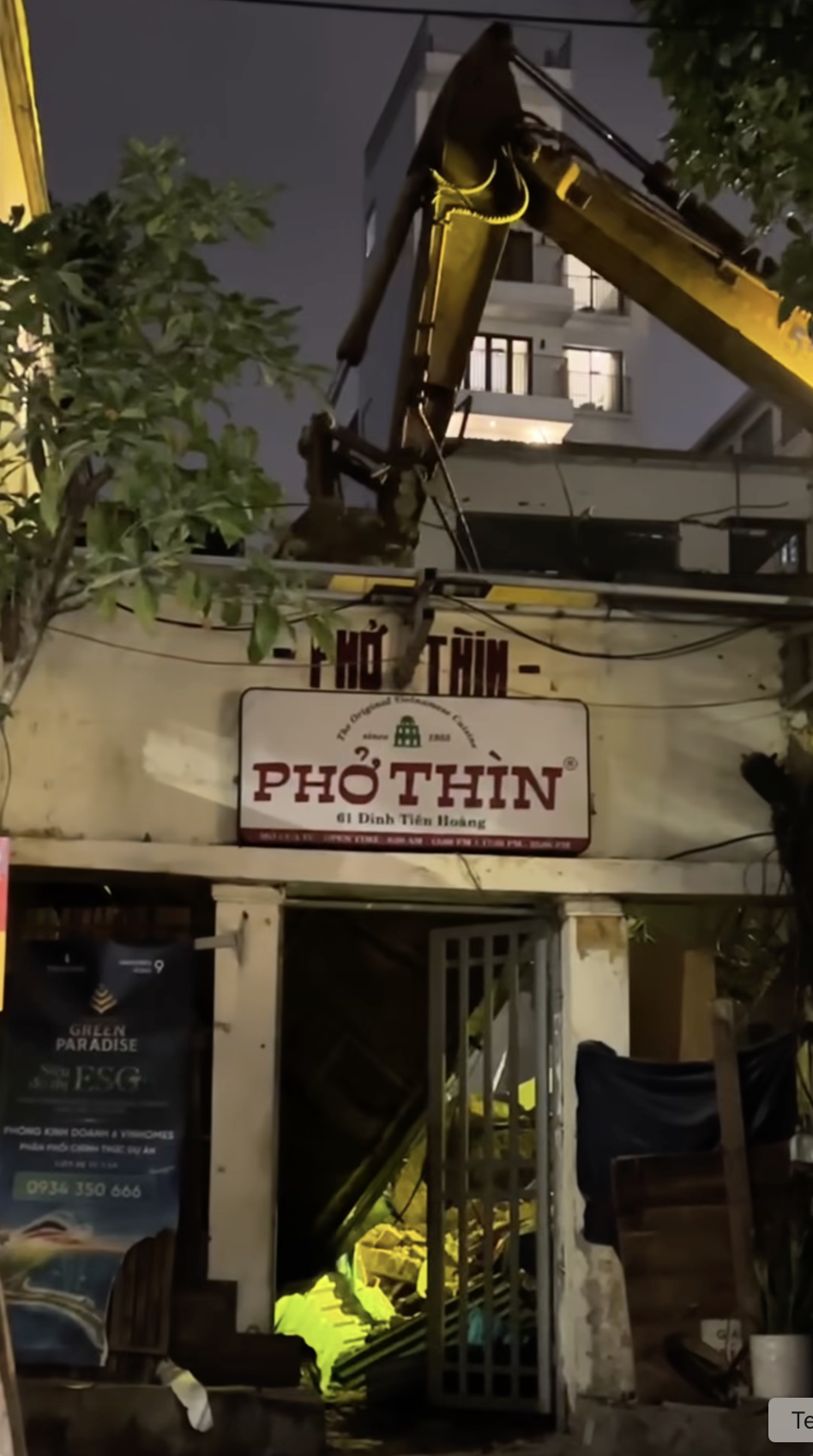 Chính thức dỡ bỏ quán Phở Thìn Bờ Hồ sau 70 năm gắn bó - 1