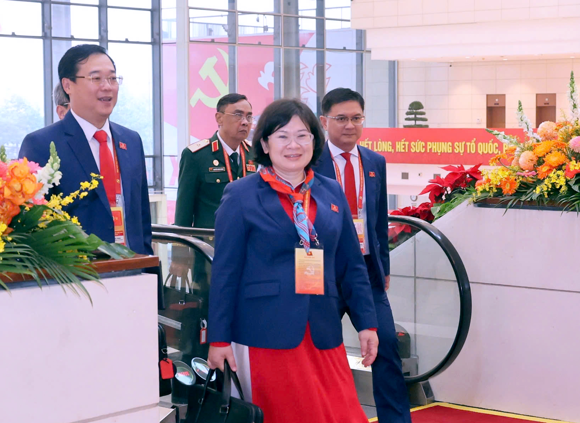 doan dai bieu tp.hcm du khai mac dai hoi dang xiv - 4