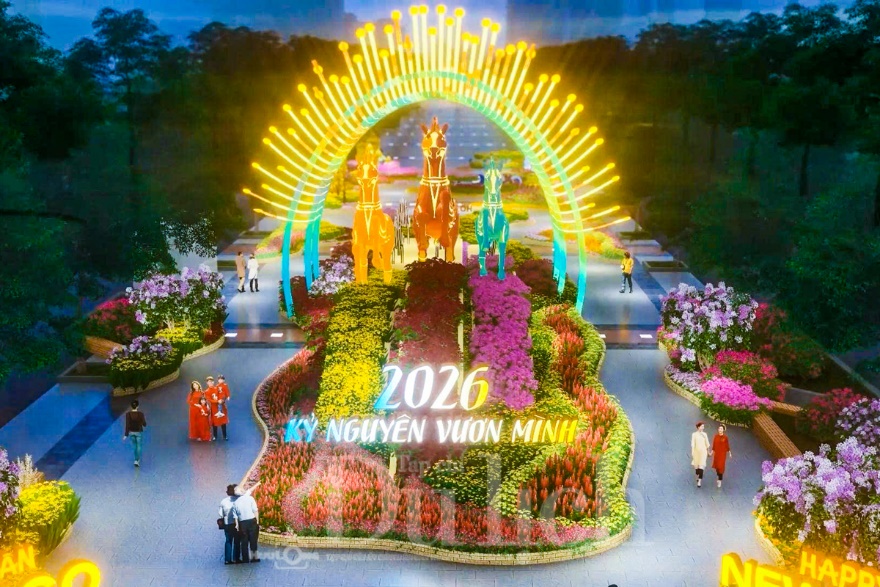 Ngựa 'chín hồng mao' xuất hiện ở Đường hoa Nguyễn Huệ Tết Bính Ngọ 2026 - 4