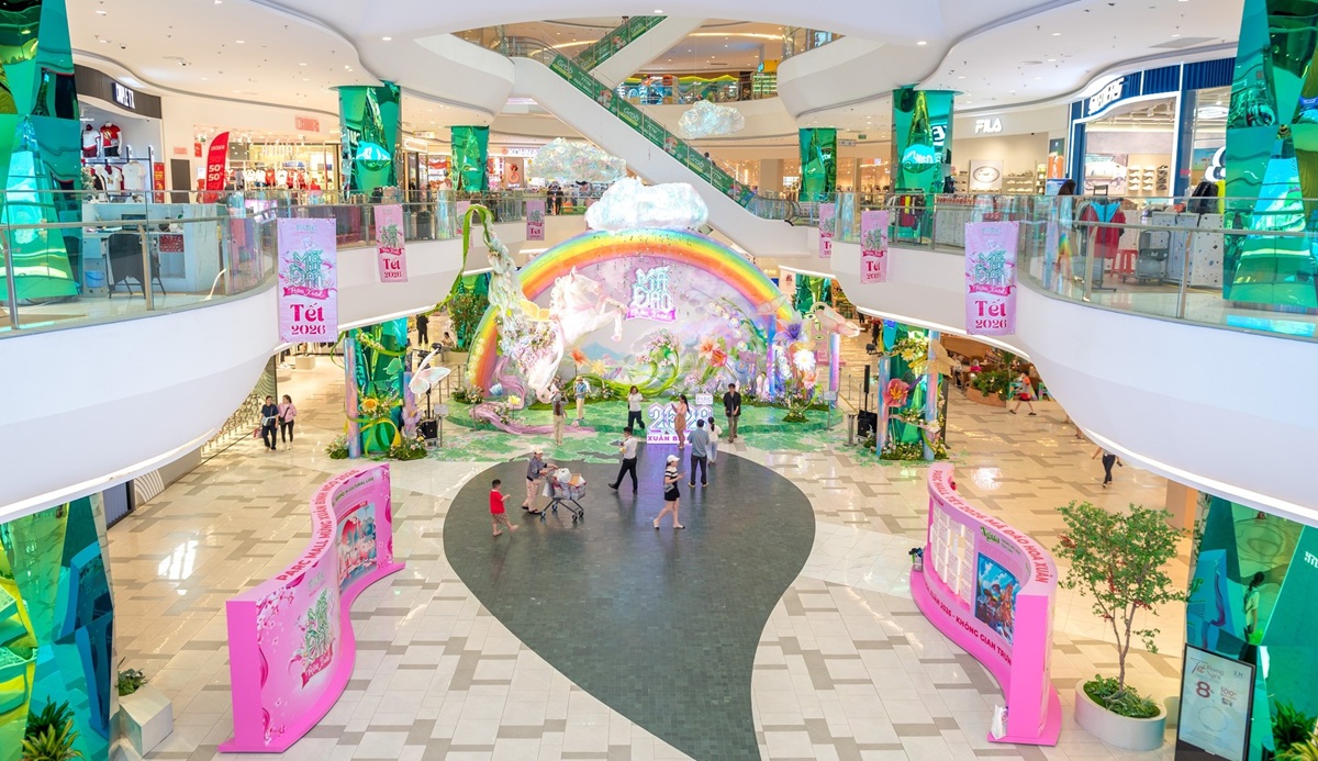 Trung tâm thương mại TP.HCM sớm rực rỡ sắc xuân đón Tết 2026 - 10