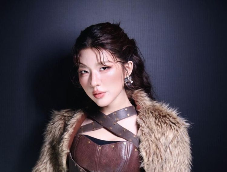 “Em xinh” Lamoon hát nhạc phim Người Đẹp Và Quái Lạ