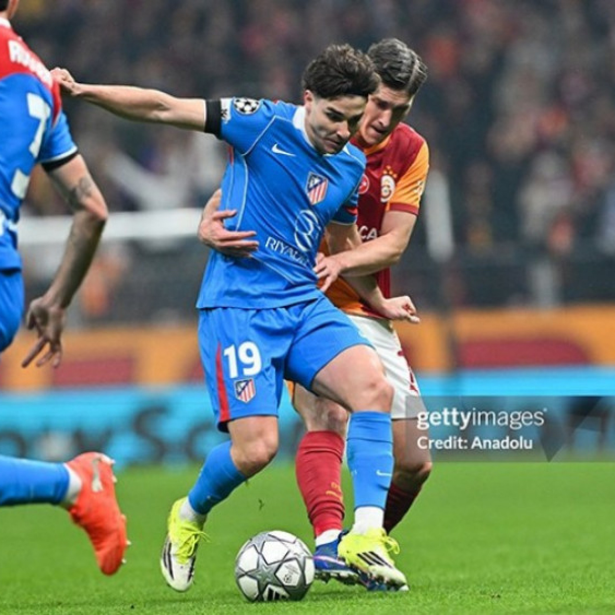  - Video bóng đá Galatasaray - Atletico Madrid: Phủ đầu choáng váng, phản lưới tai hại (Cúp C1)