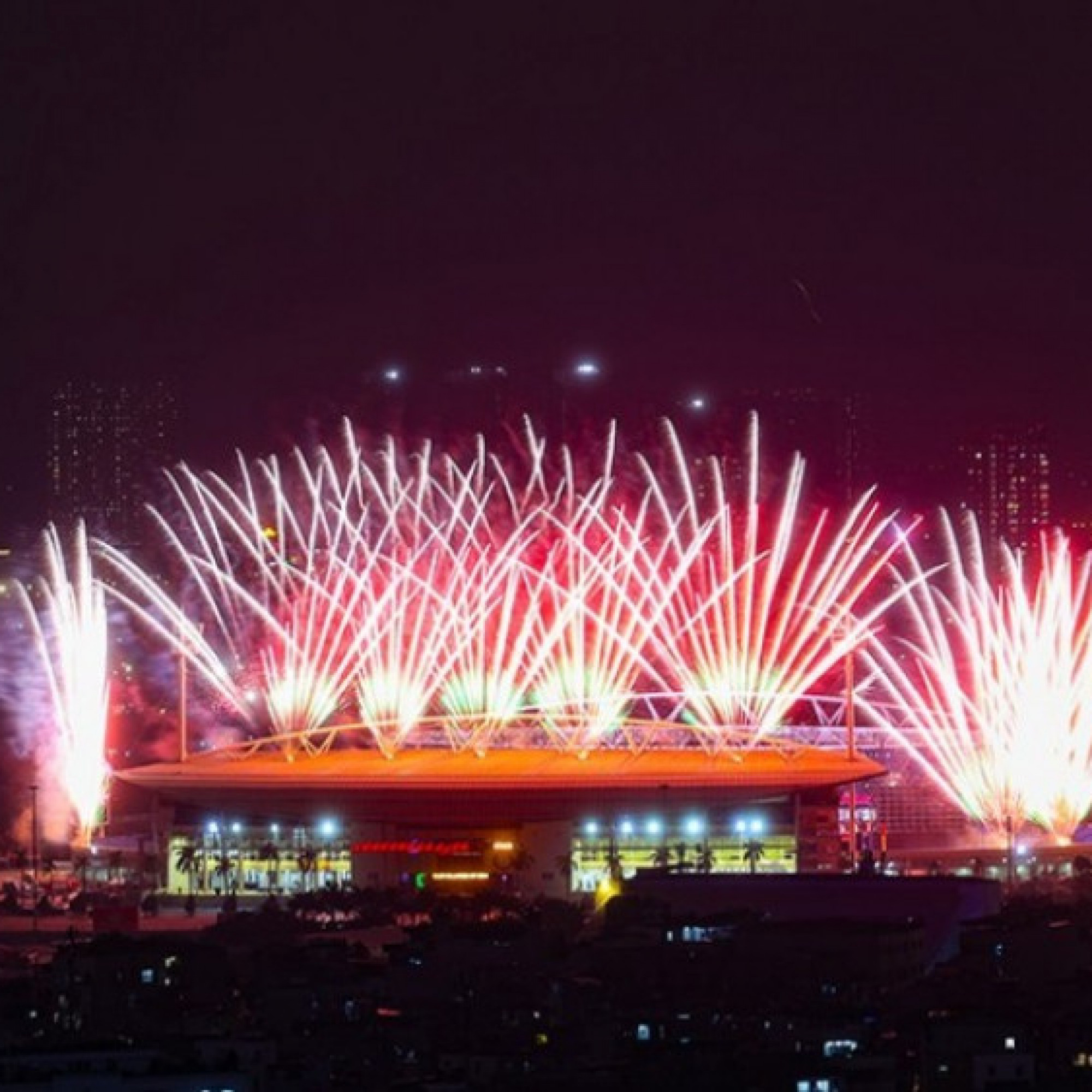  - Đêm  nghệ thuật “Dưới lá cờ vẻ vang của Đảng”: Đại nhạc hội pháo hoa chưa từng có ở Việt Nam