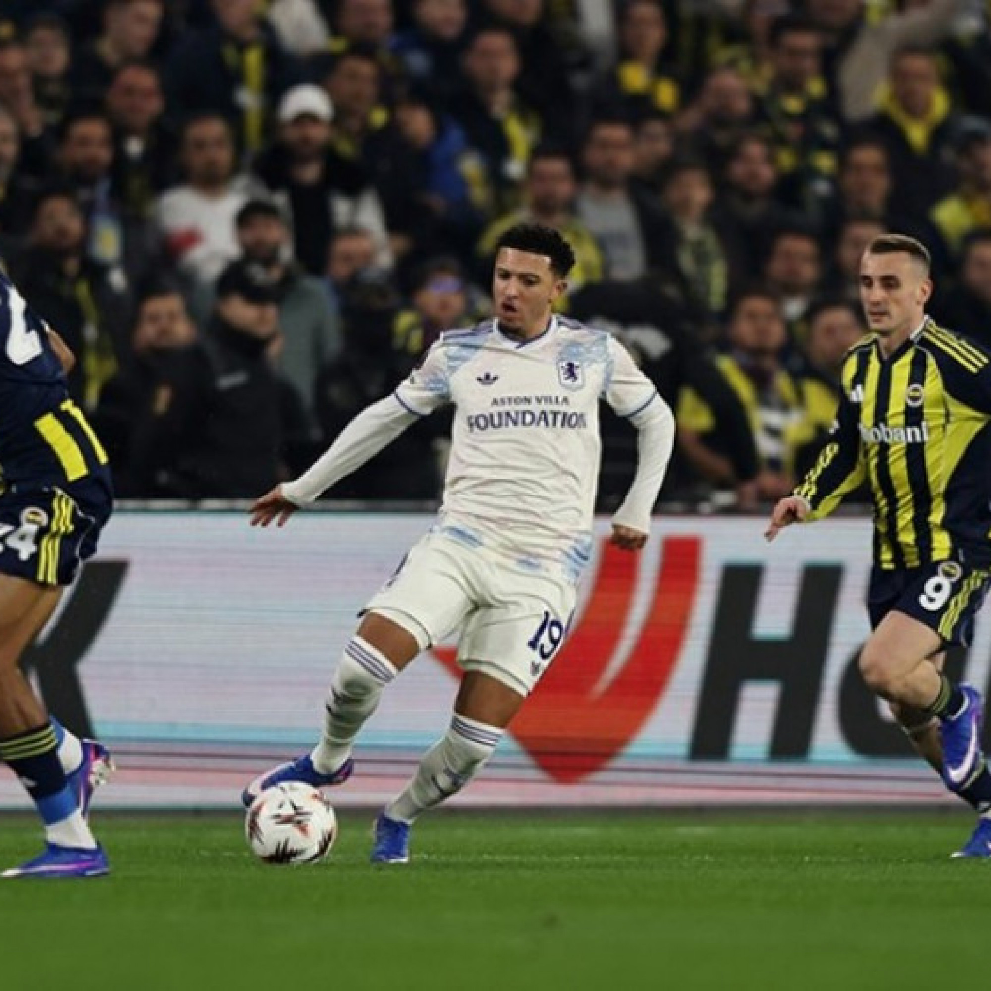  - Video bóng đá Fenerbahce - Aston Villa: Sancho định đoạt (Europa League)