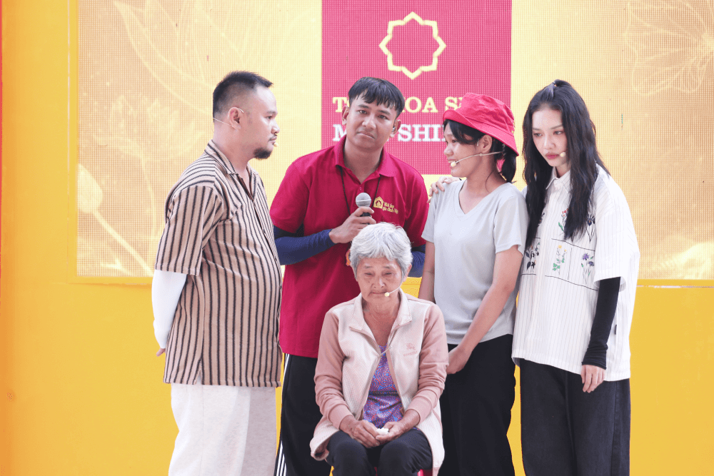 Thái Vũ, Vinh Râu nói gì khi bị hiểu lầm là hoàn cảnh thứ 4,5 của chương trình “Mái ấm gia đình Việt”? - 7