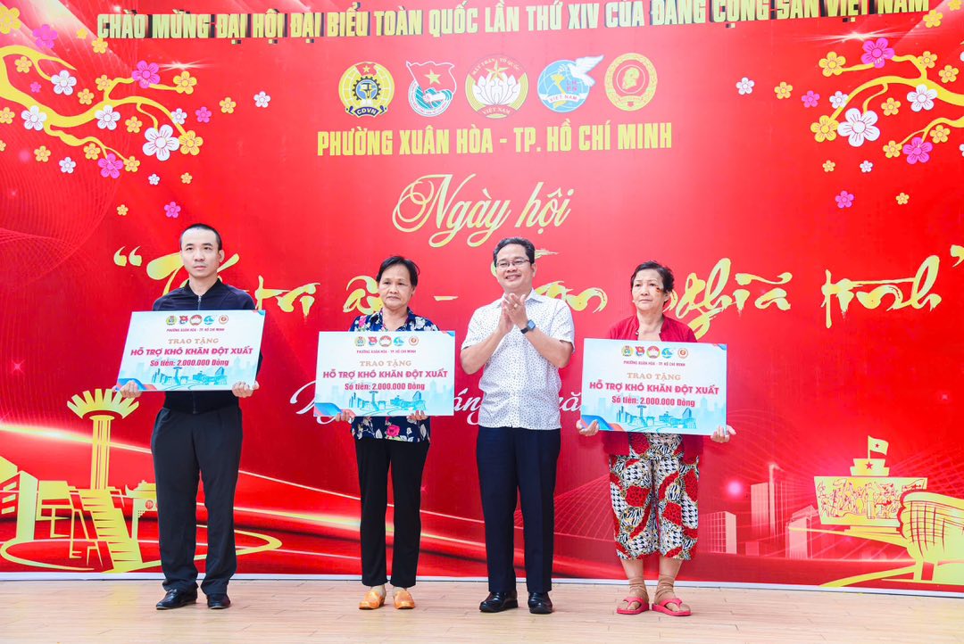 Khi 'phiên chợ yêu thương' sưởi ấm Tết 2026 tại TP.HCM - 15