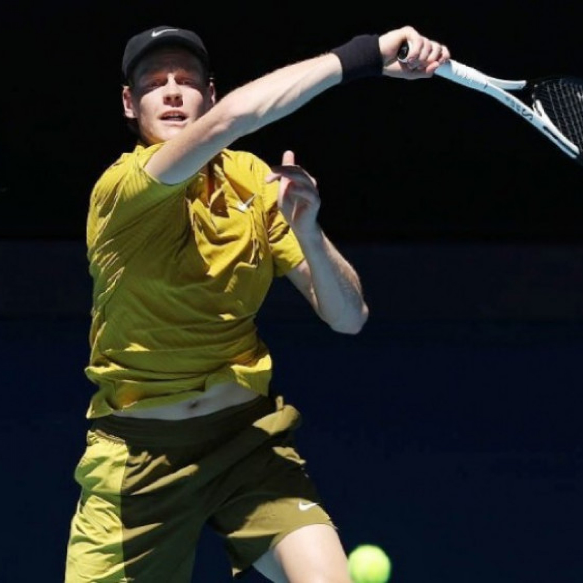  - Kết quả tennis Spizzirri - Sinner: Cú sốc set đầu, nhà vô địch trút giận (Australian Open)