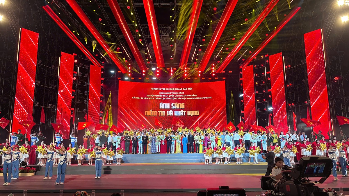 Đêm nghệ thuật tại TPHCM chào mừng thành công Đại hội XIV của Đảng - 10