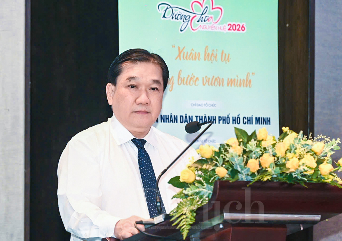 Ngắm dàn ‘siêu mã’ dần lộ diện tại các xưởng chế tác Đường hoa Tết Bính Ngọ - 13