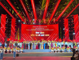  - Đêm nghệ thuật tại TPHCM chào mừng thành công Đại hội XIV của Đảng