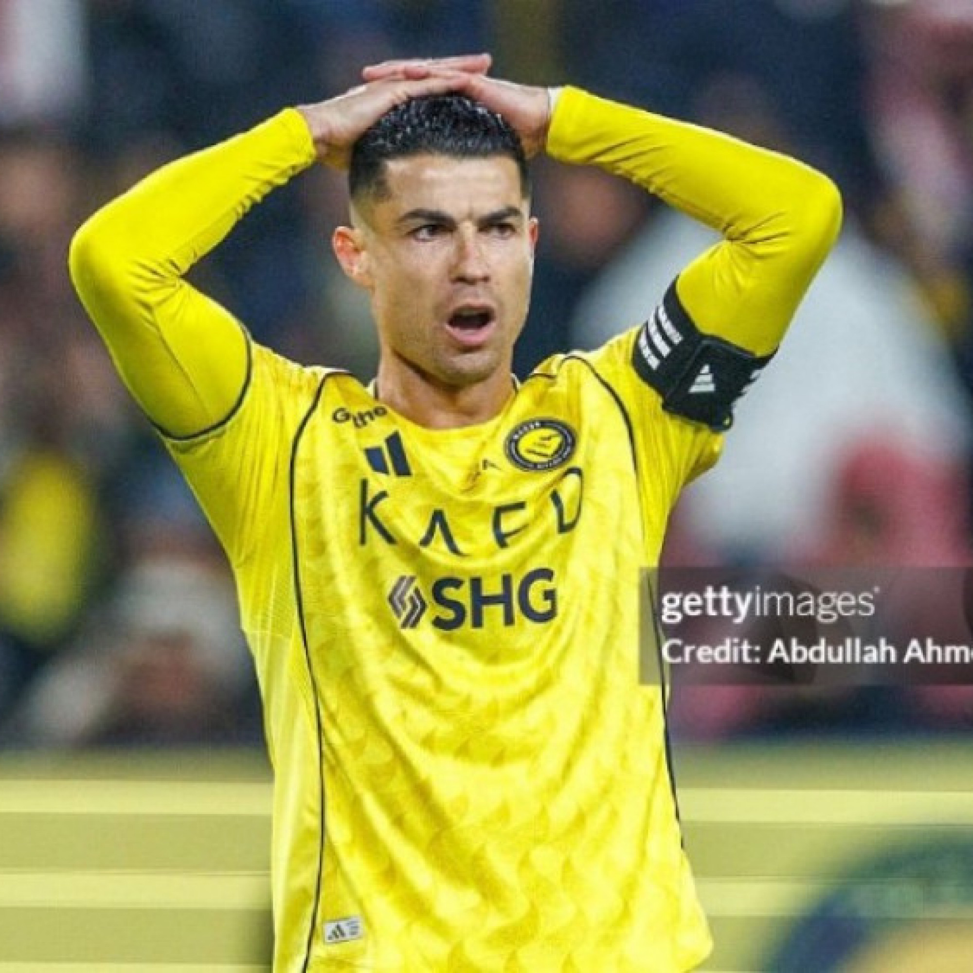  - Ronaldo tiếc nuối siêu phẩm hụt, bị HLV quát vì tranh đá phạt với đồng đội