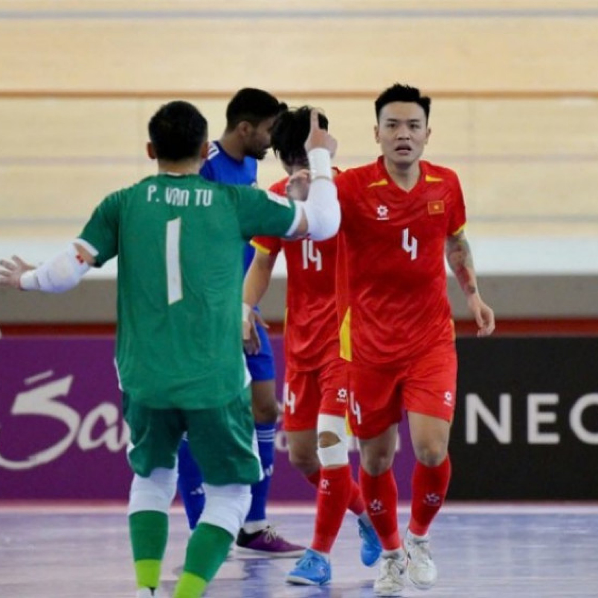  - Nóng bảng xếp hạng futsal vô địch châu Á: ĐT Việt Nam thắng nghẹt thở, có vượt Thái Lan?