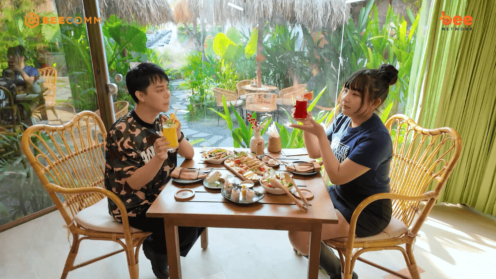 Tuấn Kiệt – Hỷ Khí Dương Dương hào hứng khám phá không gian ẩm thực xanh tại Quán ăn hạnh phúc - 1