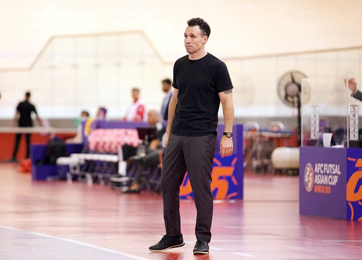 Futsal Việt Nam ngược dòng trước Kuwait, HLV người Argentina tiếc vì ghi có 5 bàn - 1