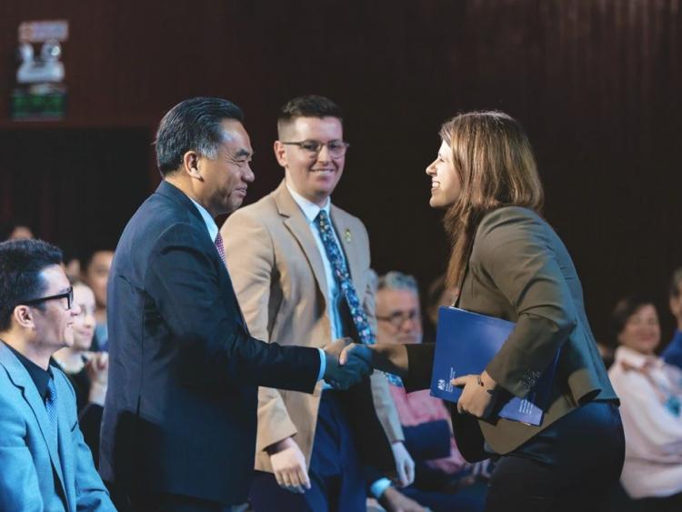 TP.HCM – Liverpool tăng cường giao lưu văn hóa sau ký kết hợp tác