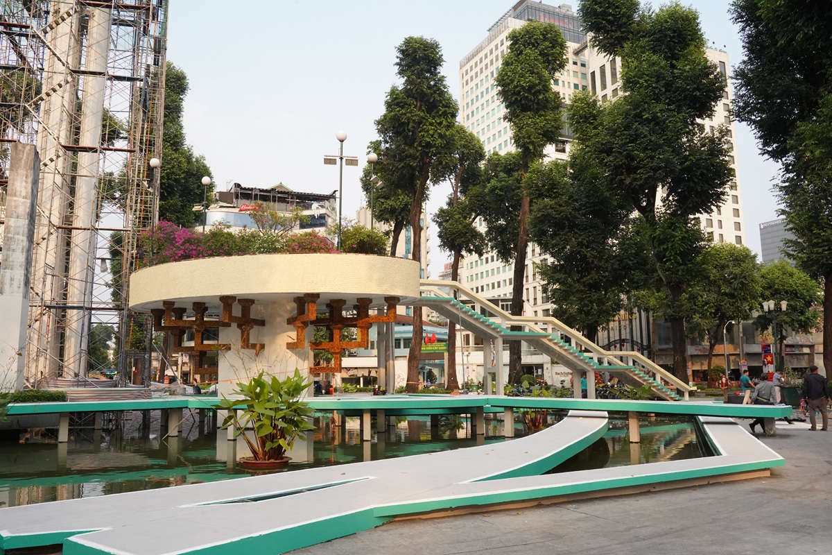 ho con rua khoac 'mau xanh ngoc' moi, hen ngay don nguoi dan check-in - 8