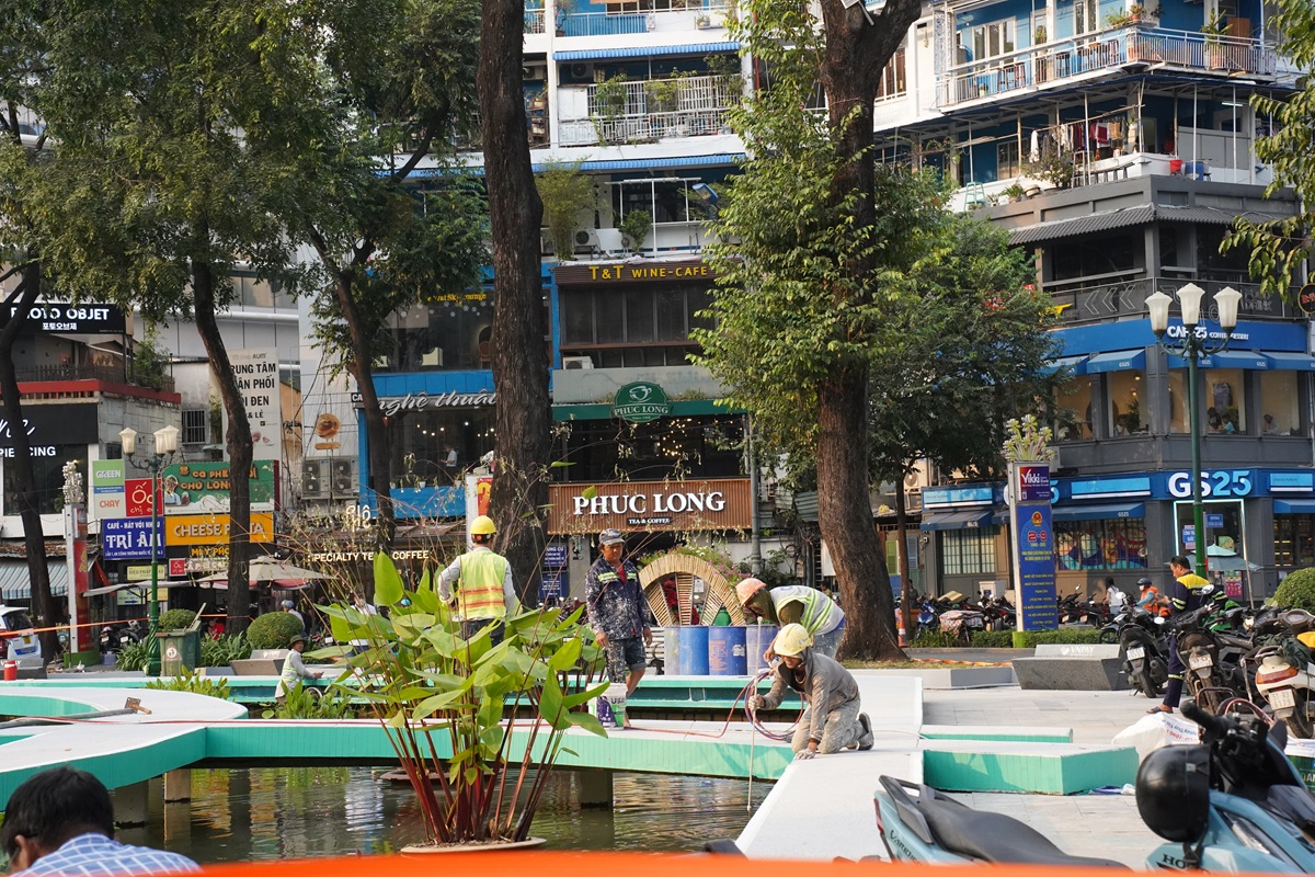 ho con rua khoac 'mau xanh ngoc' moi, hen ngay don nguoi dan check-in - 6