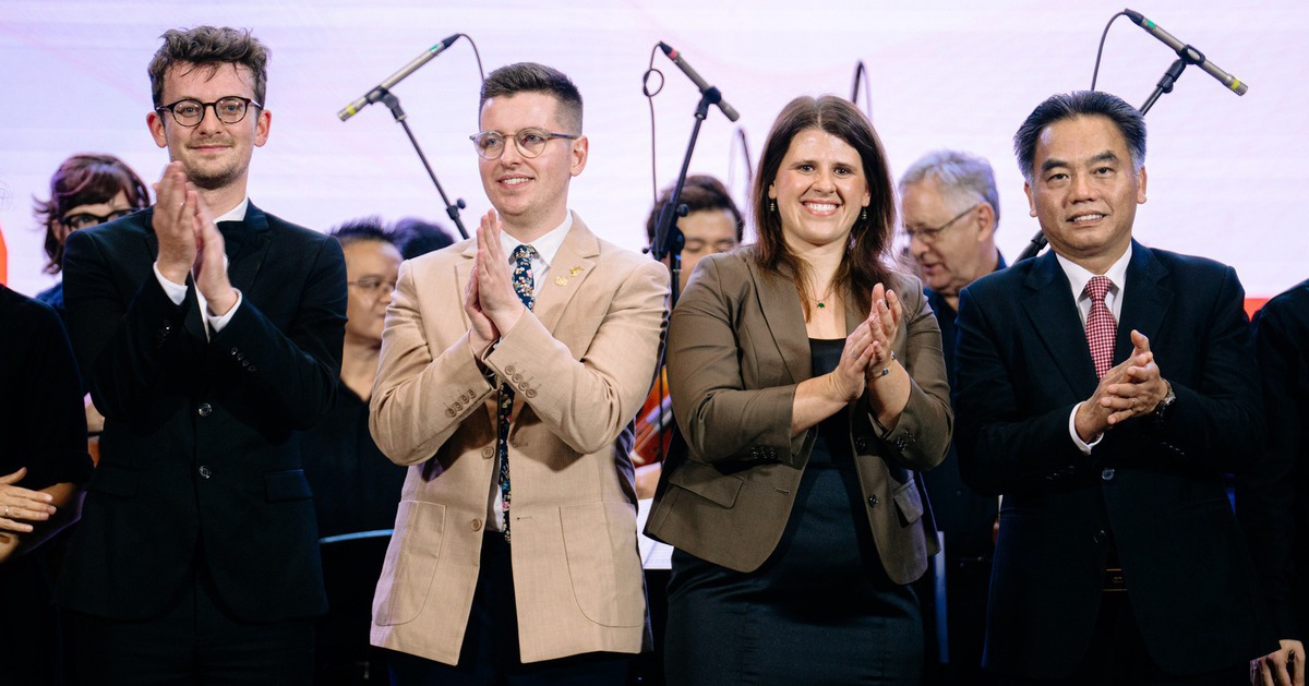 TP.HCM – Liverpool tăng cường giao lưu văn hóa sau ký kết hợp tác - 1