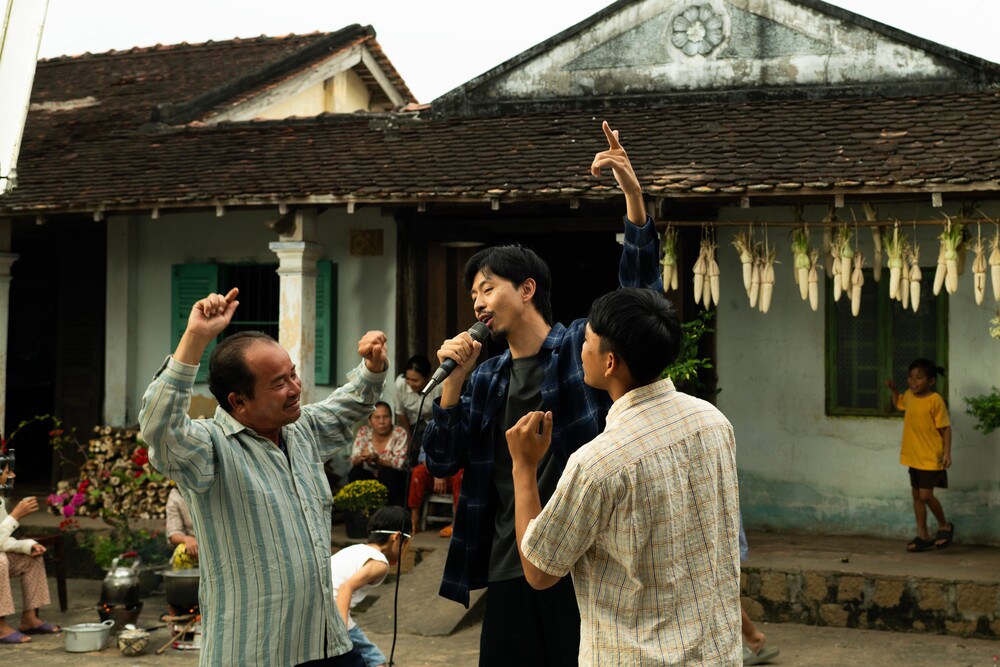 MV Tết 2026 của Đen: Lời tự sự từ tấm lòng cha mẹ - 2