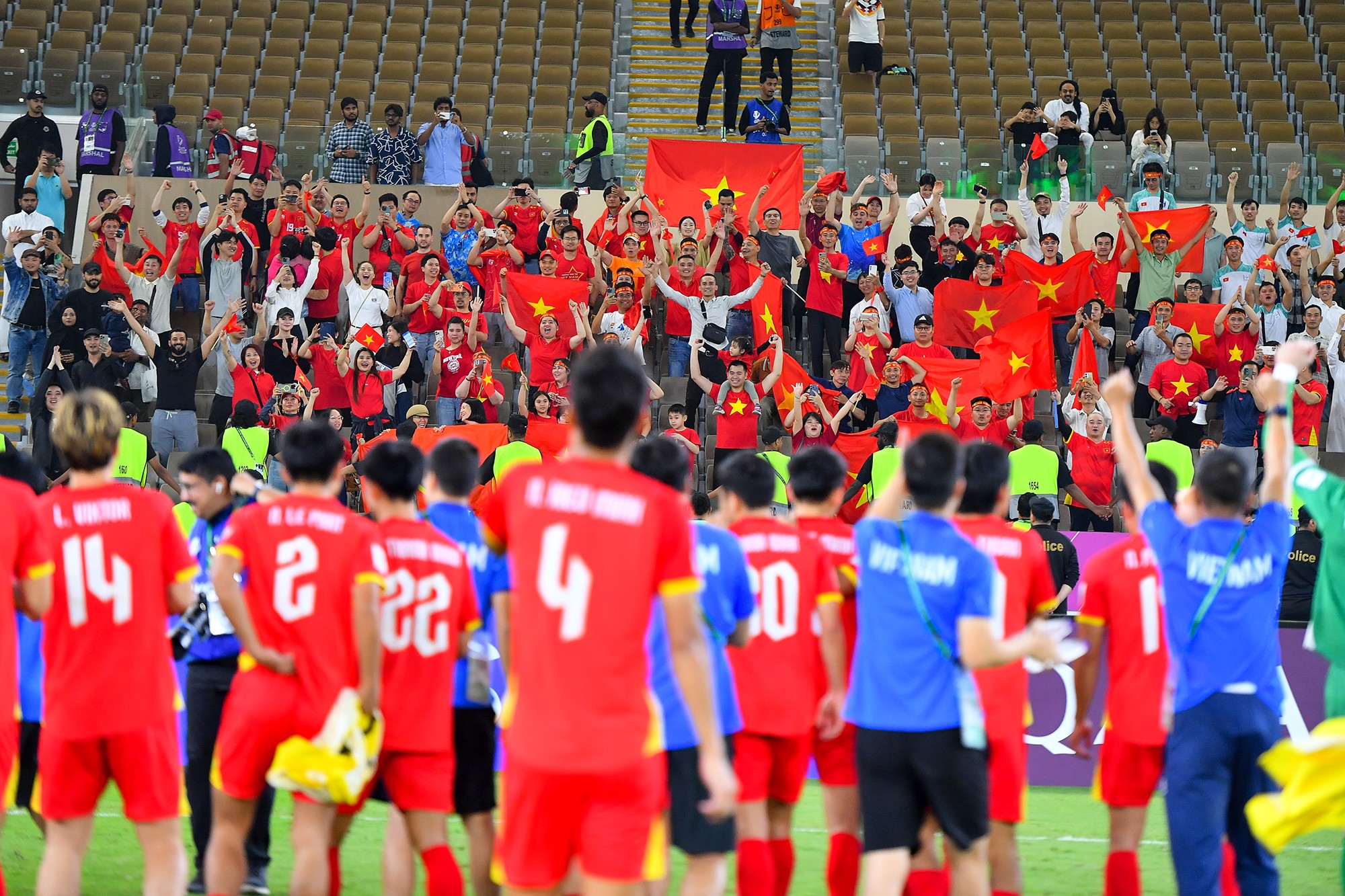 Rút kinh nghiệm từ U23 Việt Nam, ngẫm về... du lịch nước nhà - 2