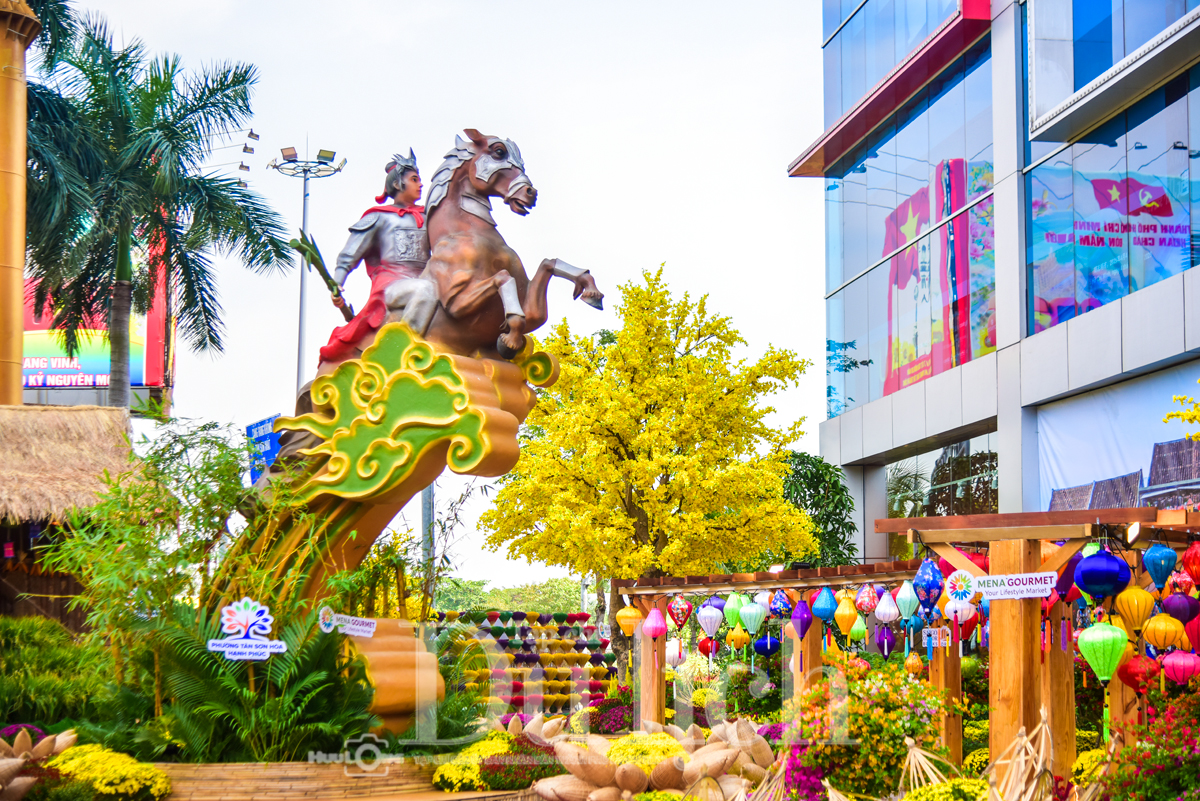 Thánh Gióng vươn mình giữa “Vũ khúc Xuân” ở Đường hoa Tết - 5