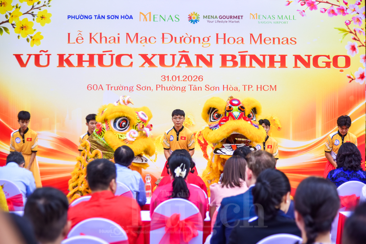 Thánh Gióng vươn mình giữa “Vũ khúc Xuân” ở Đường hoa Tết - 6