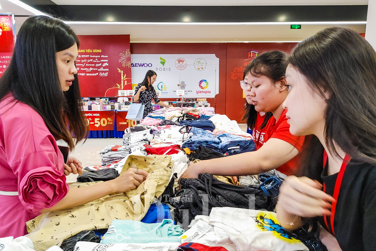 Thánh Gióng vươn mình giữa “Vũ khúc Xuân” ở Đường hoa Tết - 9