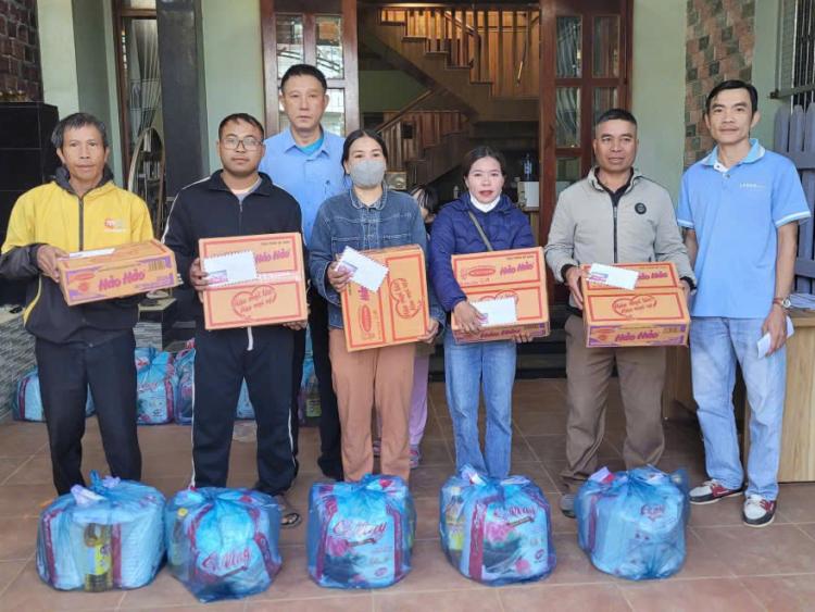 Ấm lòng những ngày giáp Tết ở vùng dược liệu A Lưới