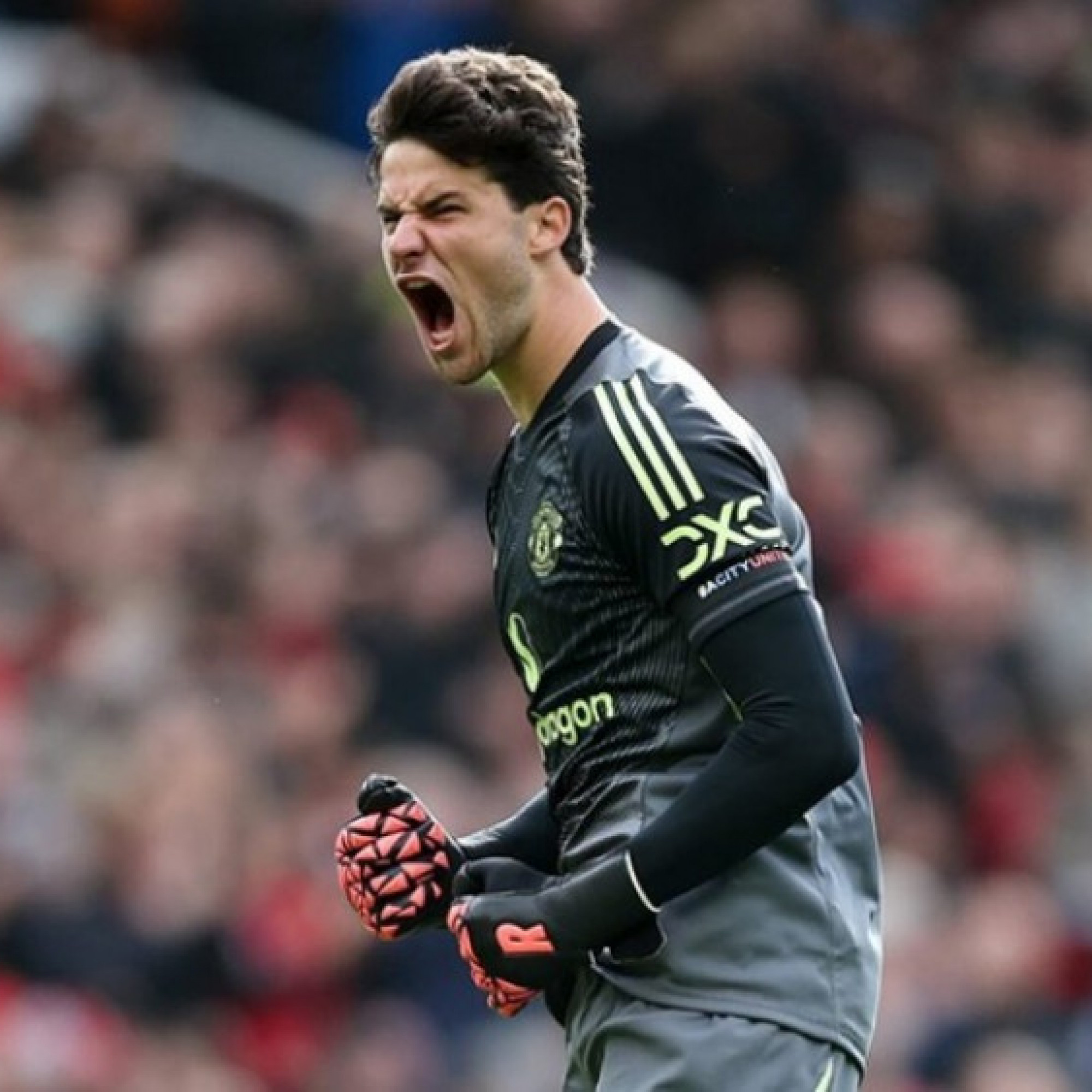  - MU hướng tới chiến thắng thứ 3 liên tiếp: "Người nhện" Lammens là điểm tựa