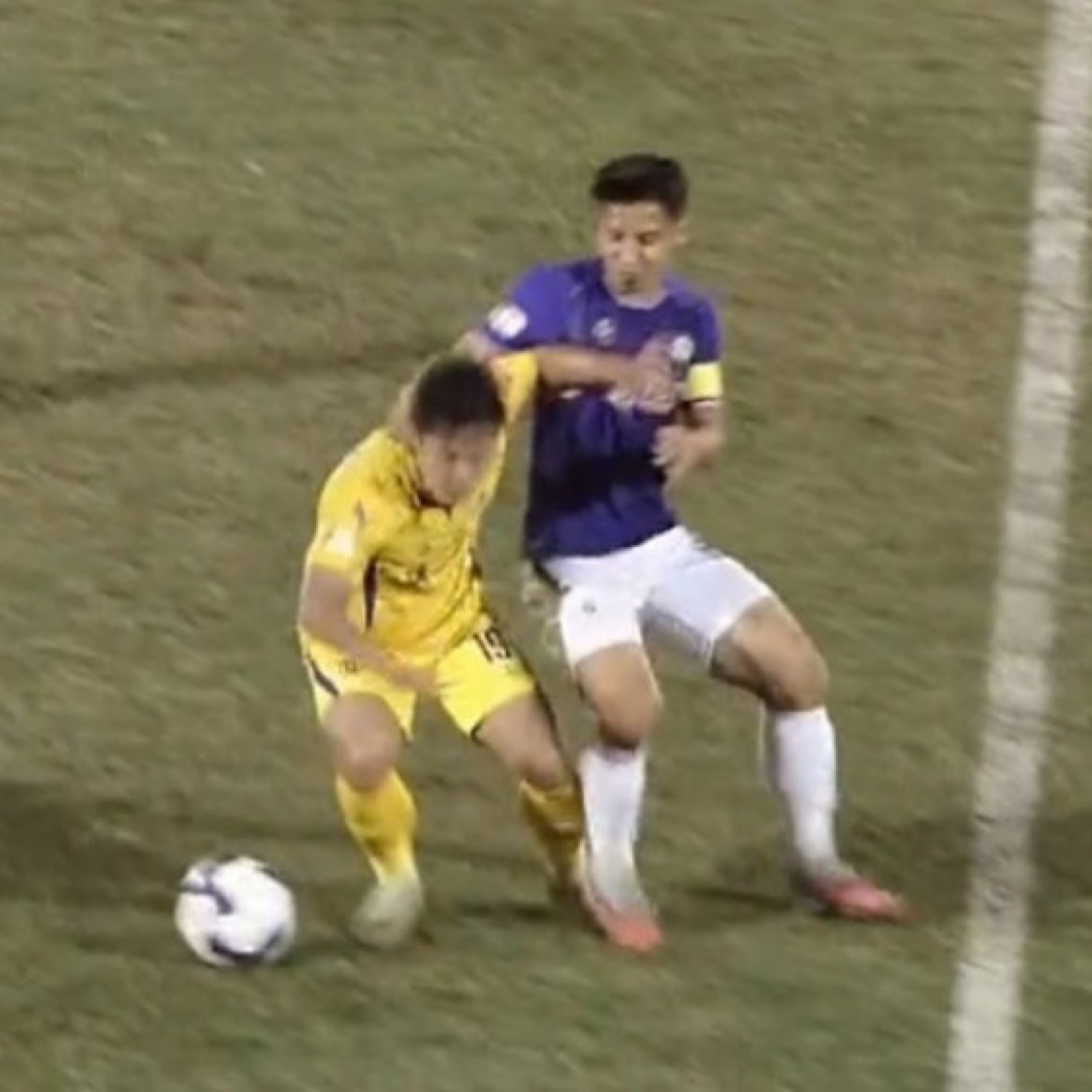  - Trực tiếp bóng đá SLNA - Hà Nội: Hai Long mở tỉ số (V-League)