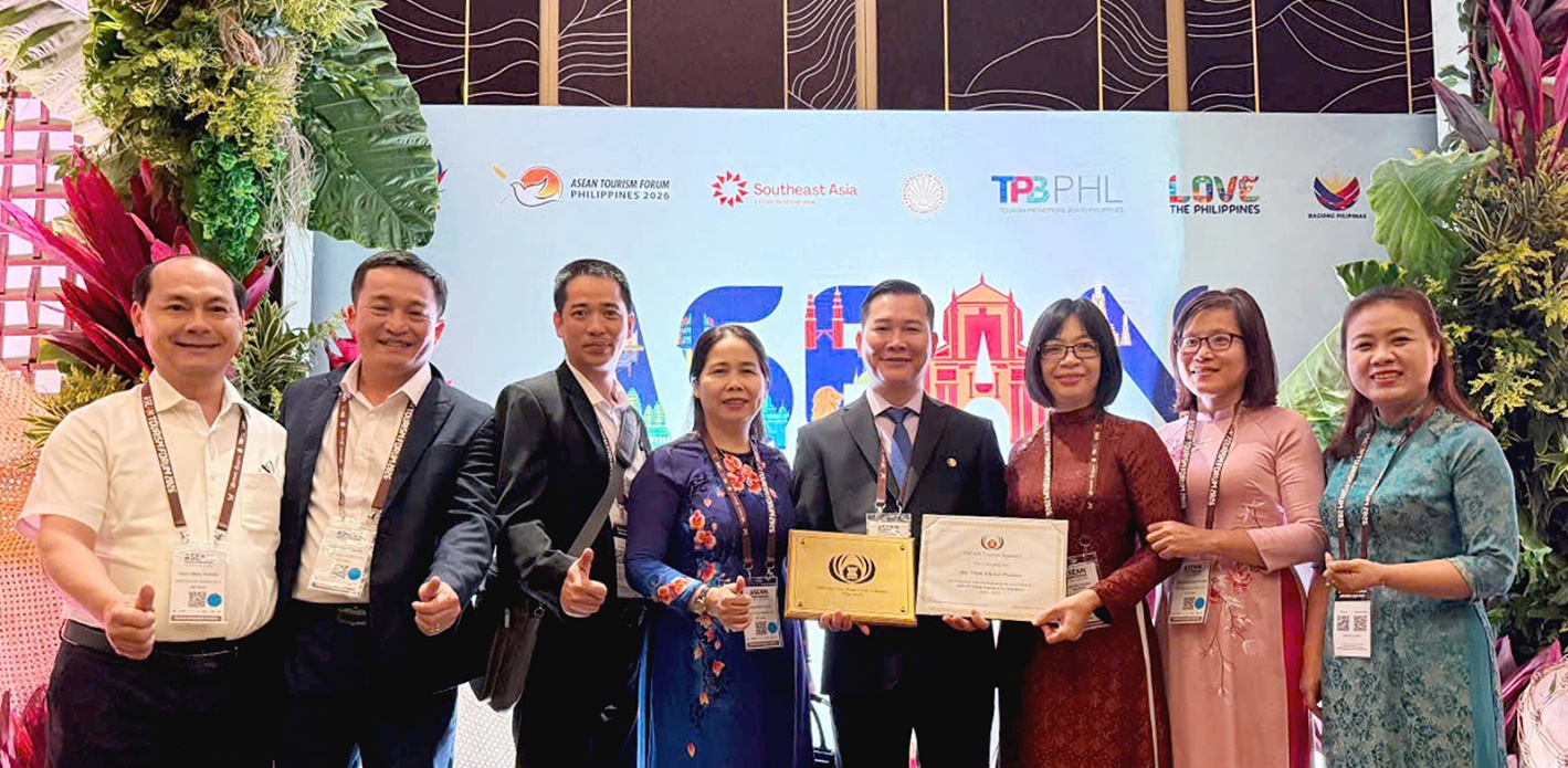 pho bien quy nhon duoc vinh danh la do thi du lich sach asean - 2