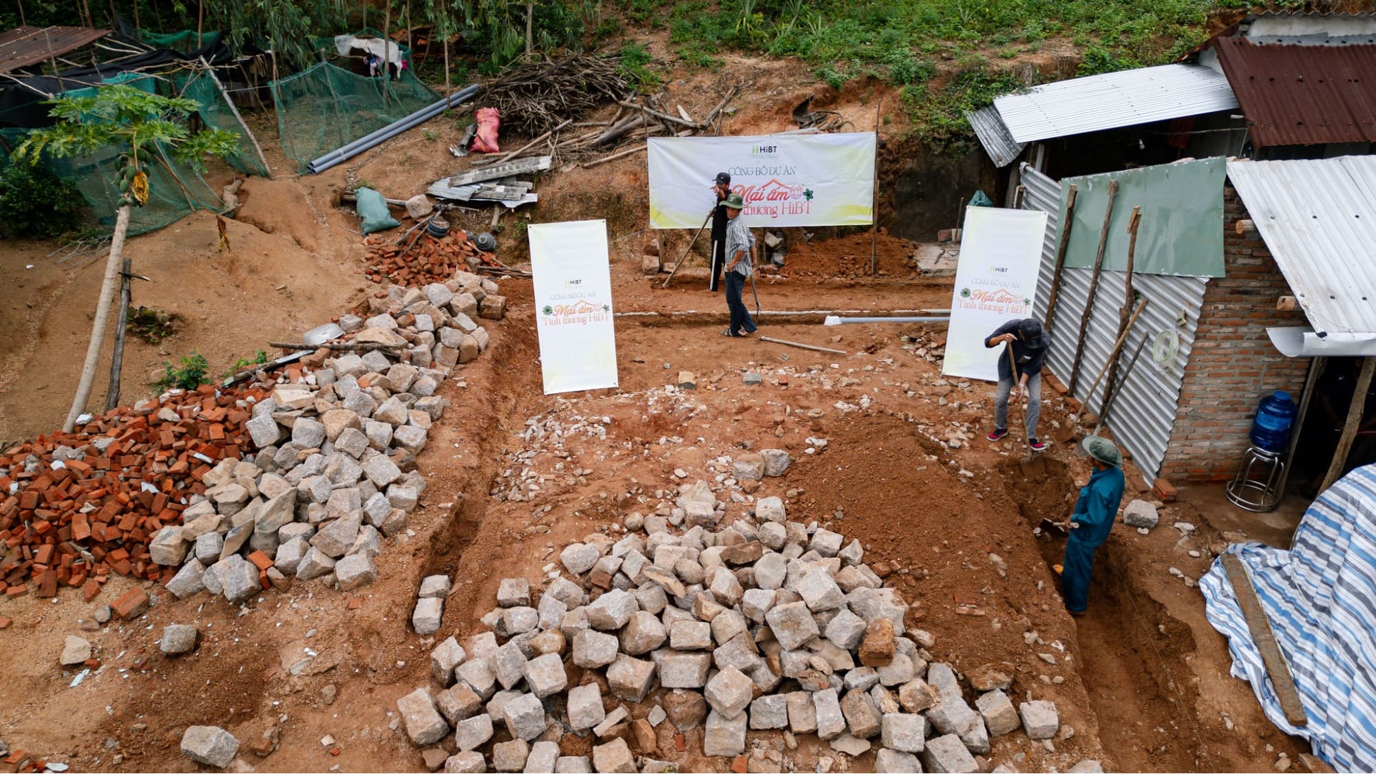 Cụ bà 80 tuổi mất nhà sau trận lũ, sống cô độc được tái thiết chỗ ở từ chương trình “Mái ấm tình thương” - 4