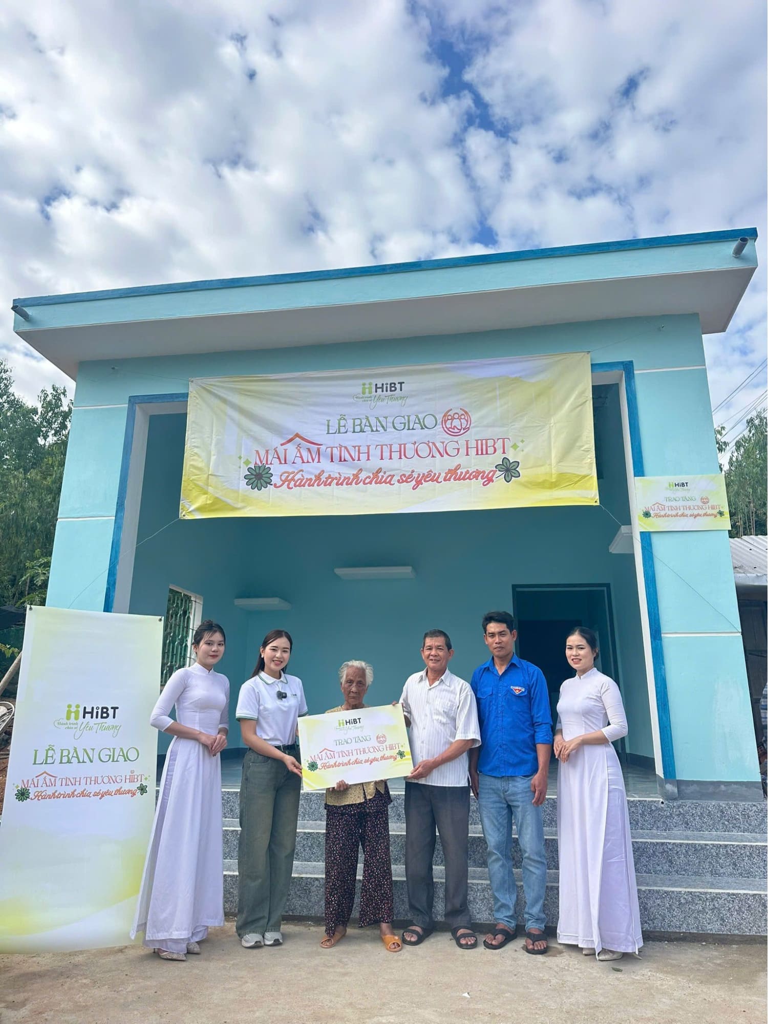 Cụ bà 80 tuổi mất nhà sau trận lũ, sống cô độc được tái thiết chỗ ở từ chương trình “Mái ấm tình thương” - 5