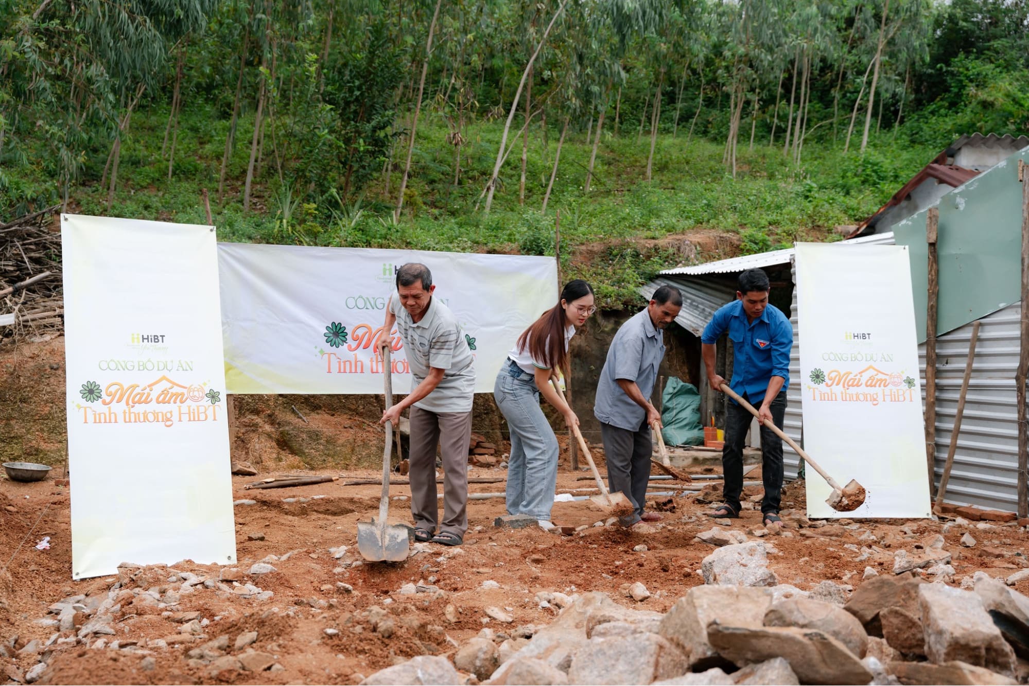 Cụ bà 80 tuổi mất nhà sau trận lũ, sống cô độc được tái thiết chỗ ở từ chương trình “Mái ấm tình thương” - 3