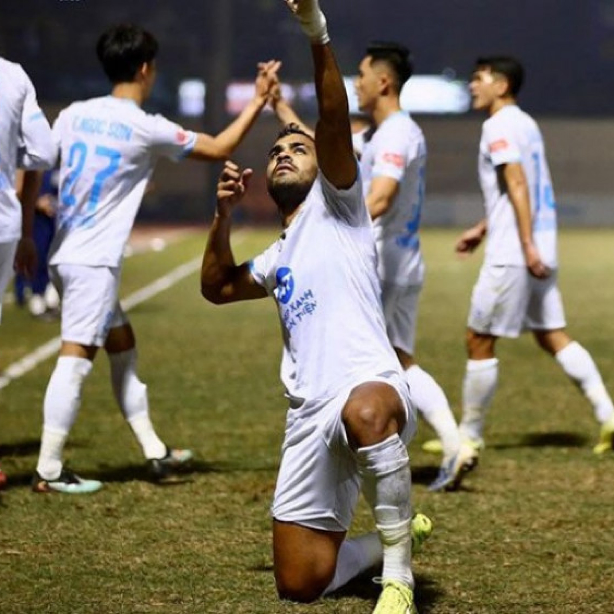  - Video bóng đá Thanh Hóa - Nam Định: Hấp dẫn 3 bàn (V-League)