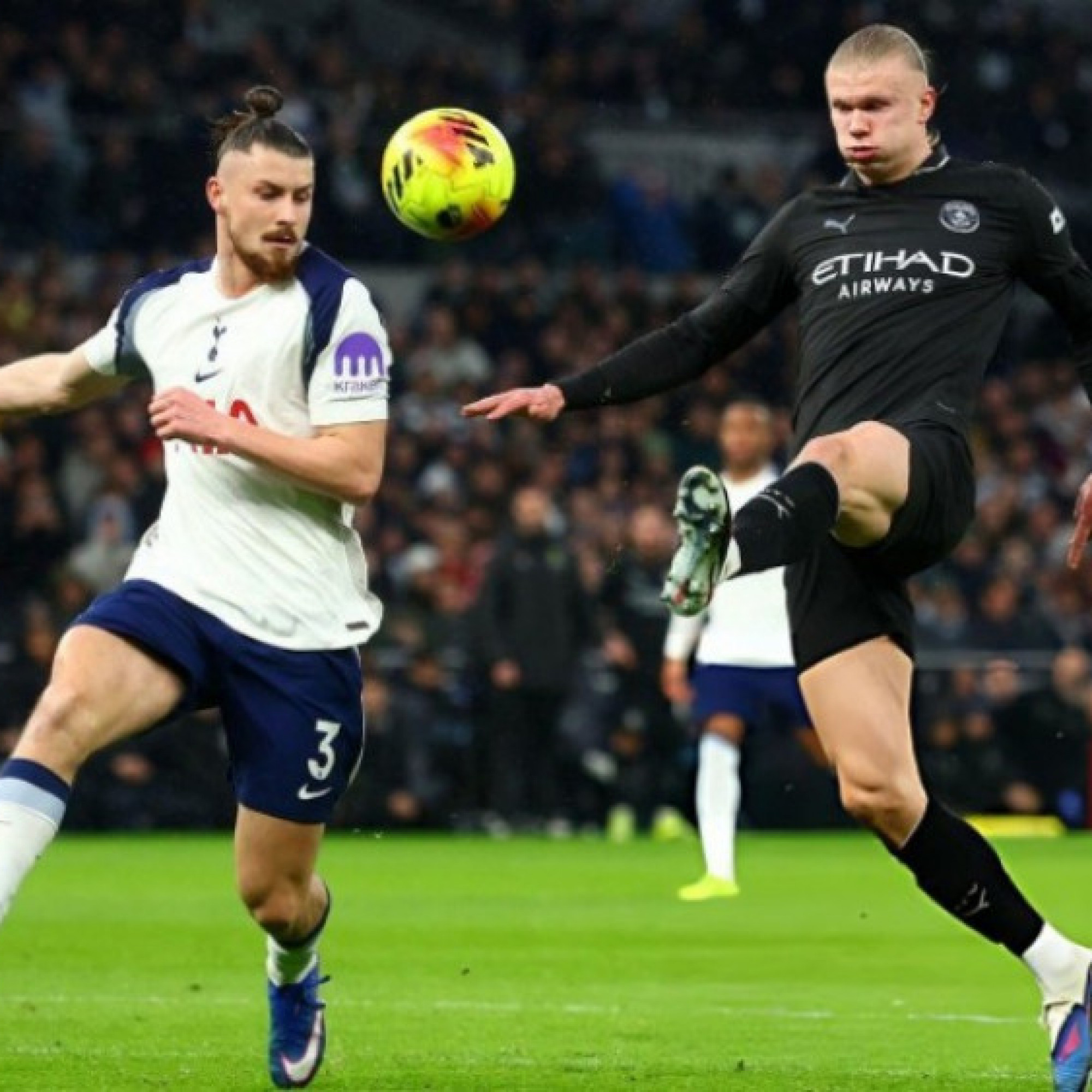  - Kết quả bóng đá Tottenham - Man City: Siêu phẩm "bọ cạp", ngược dòng điên rồ (Ngoại hạng Anh)