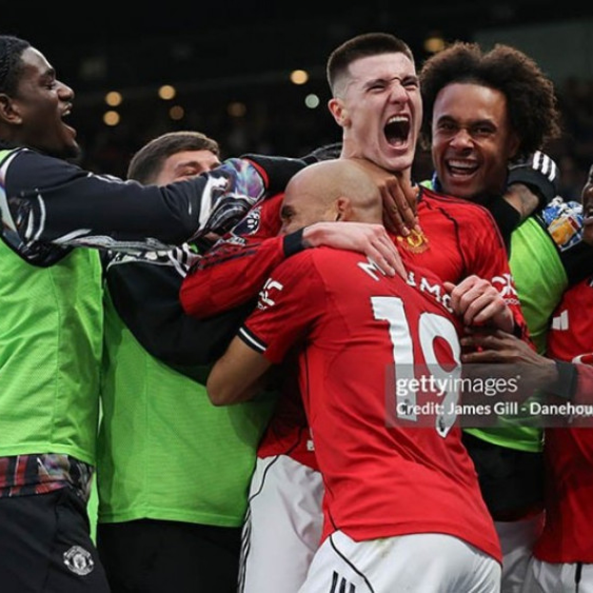  - Nhận diện đối thủ của MU 5 trận tới: "Quỷ đỏ" tranh top 3 hay top 1?