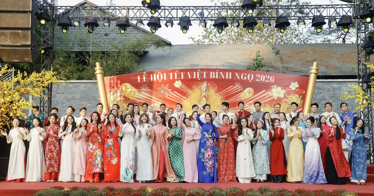 TP.HCM vinh danh 100 nghệ sĩ vì cộng đồng - 1