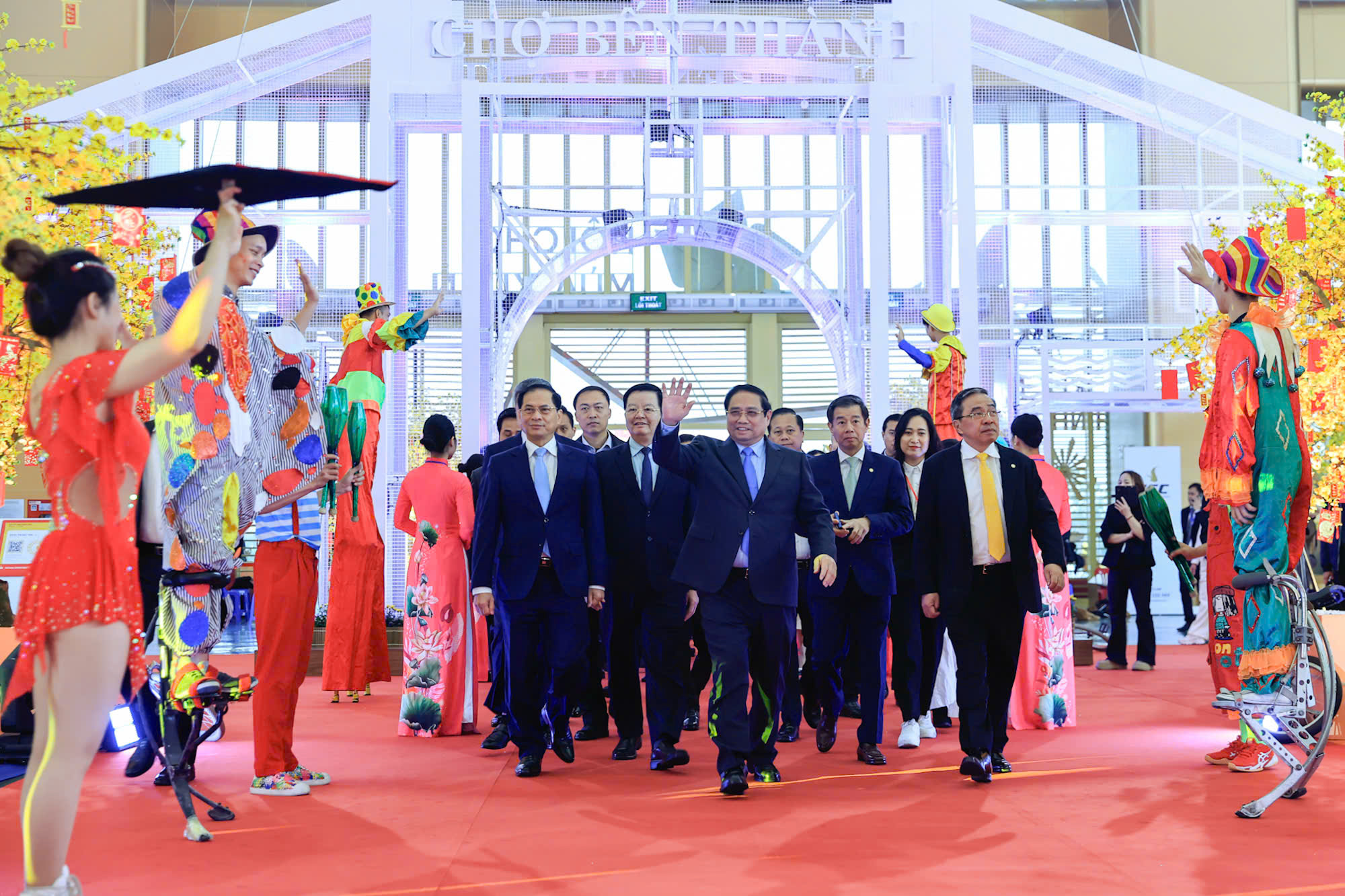 Khai mạc Hội chợ Mùa Xuân 2026, kỳ vọng đỉnh cao doanh thu dịp Tết - 2