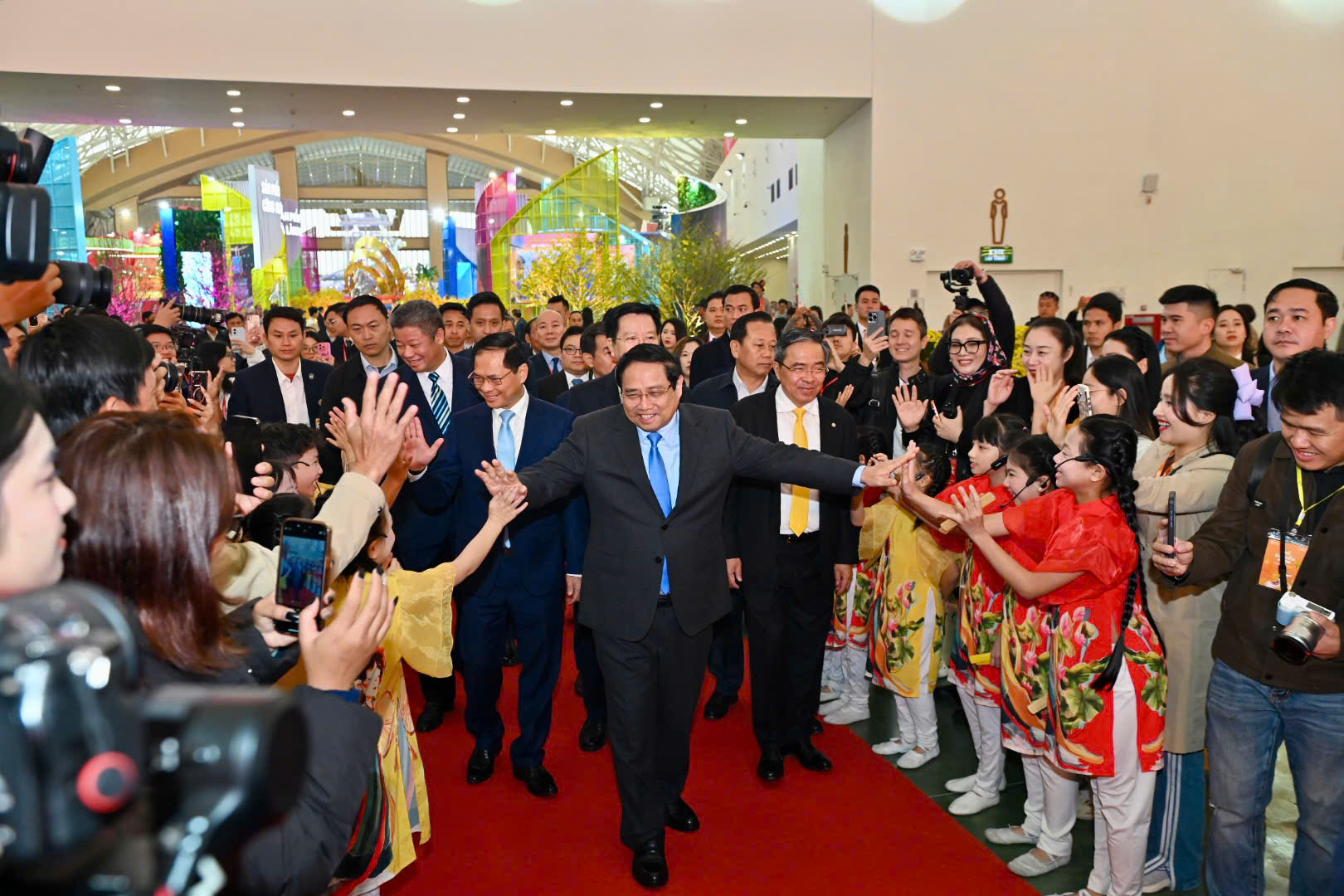 Khai mạc Hội chợ Mùa Xuân 2026, kỳ vọng đỉnh cao doanh thu dịp Tết - 3