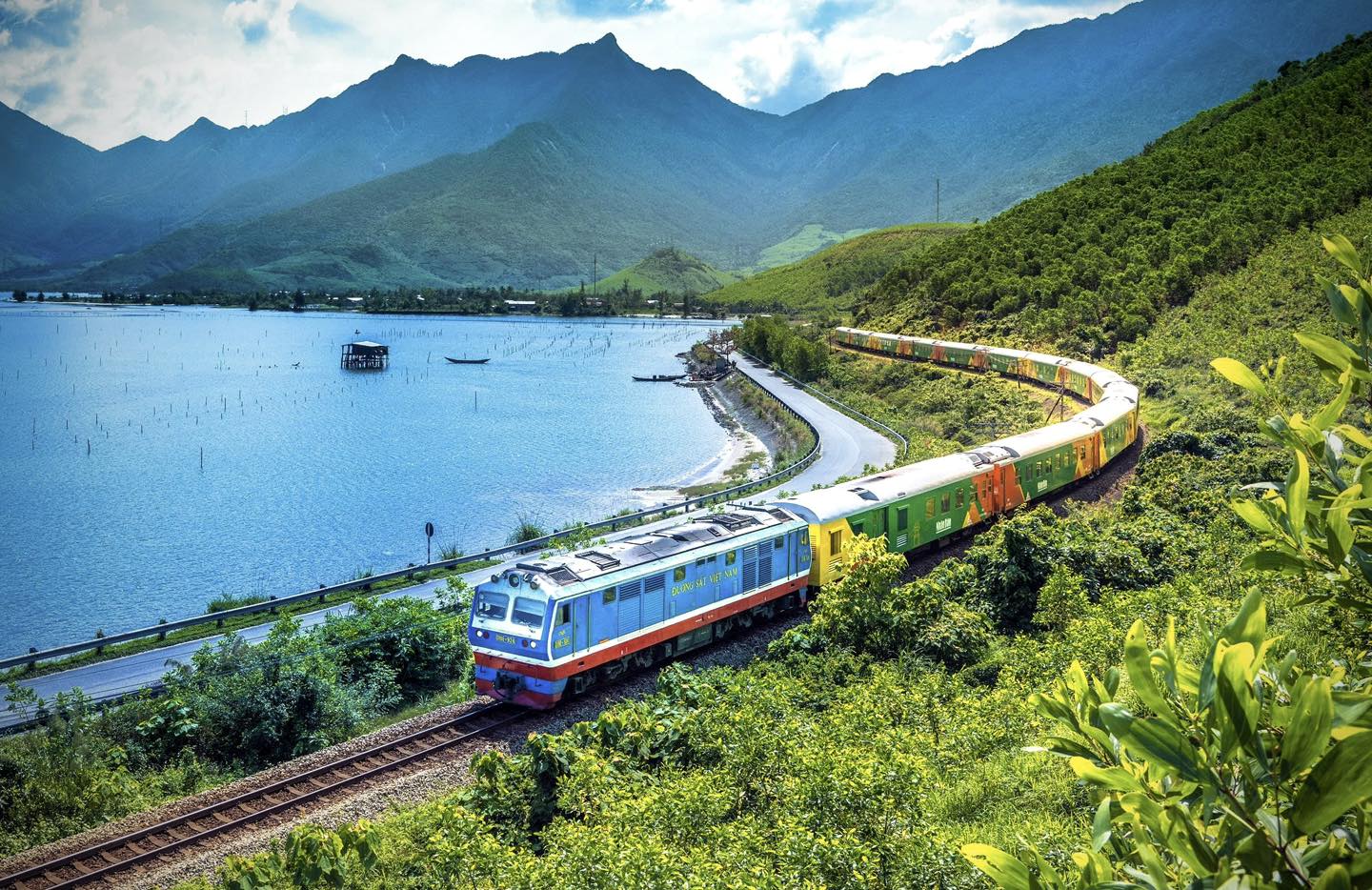 “Chuyến tàu Hạnh phúc” kể chuyện Tết trên đường ray - 1