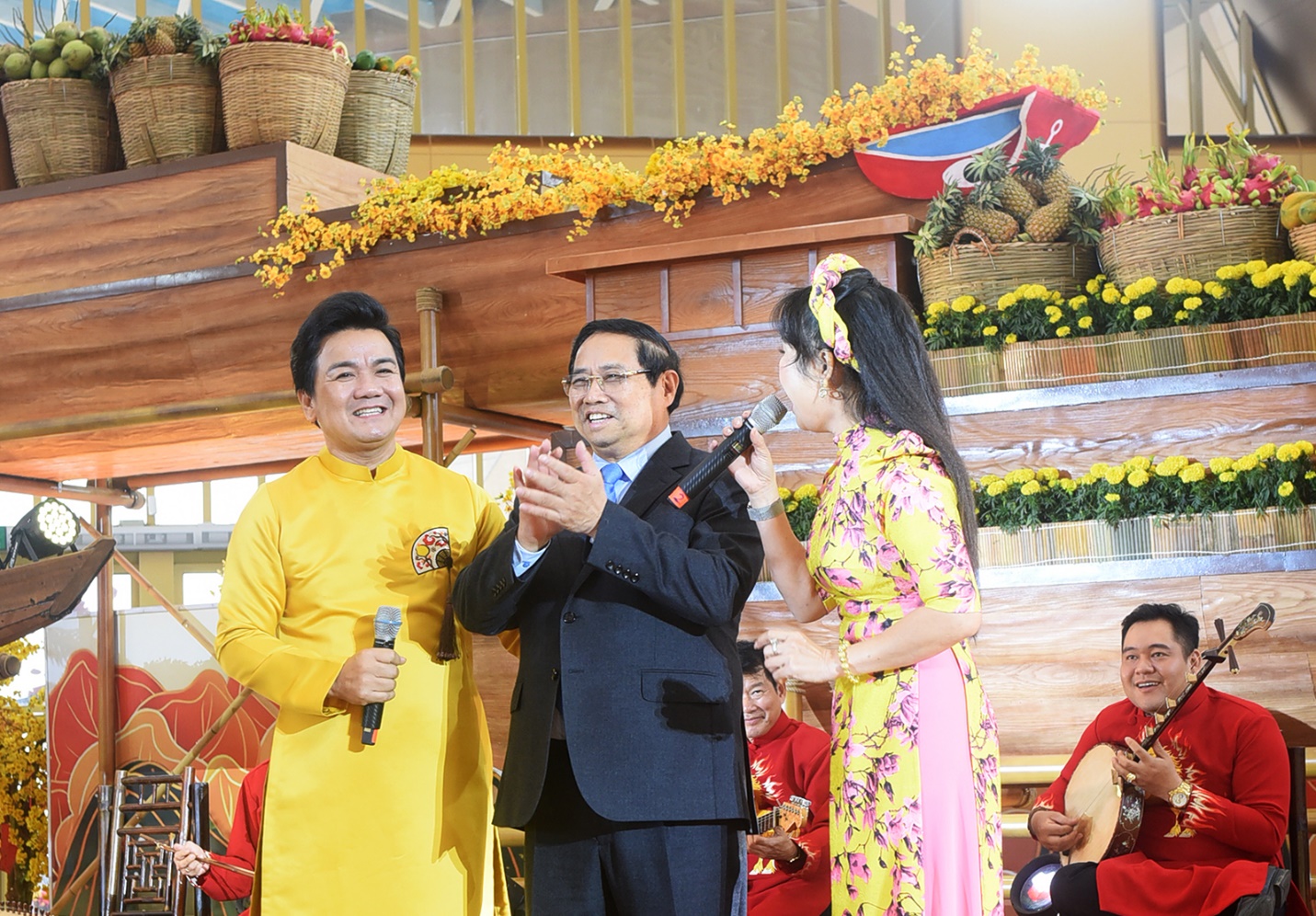 thu tuong pham minh chinh: gieo “hat giong thinh vuong” tu nhung ngay dau nam moi - 12