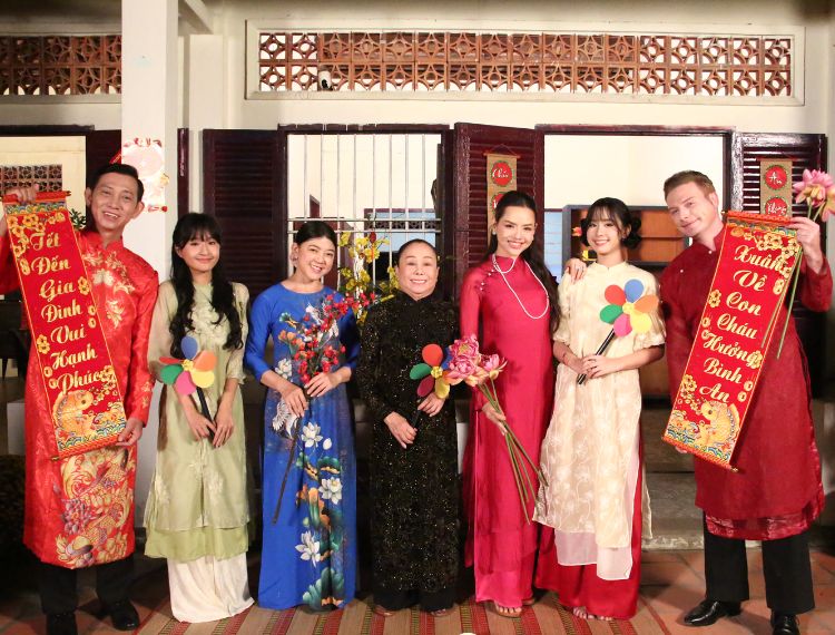 Phim “Màu Tết hương quê”: Kyo York đóng cặp với Hiền Trang, vào vai chàng rể miền Tây yêu văn hóa Việt