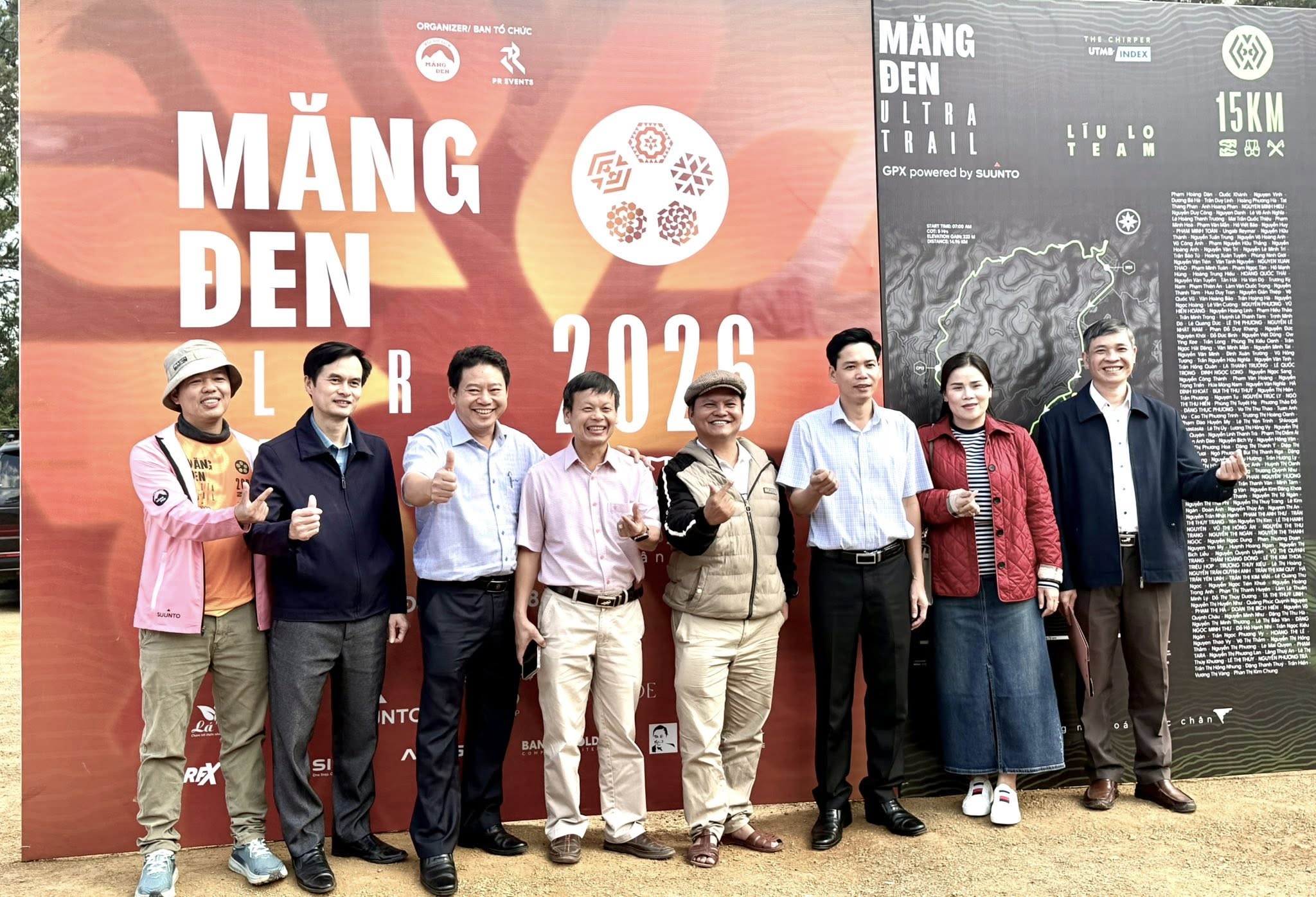 ubnd tinh quang ngai tang bang khen cho phong vien tap chi du lich tp.hcm - 8