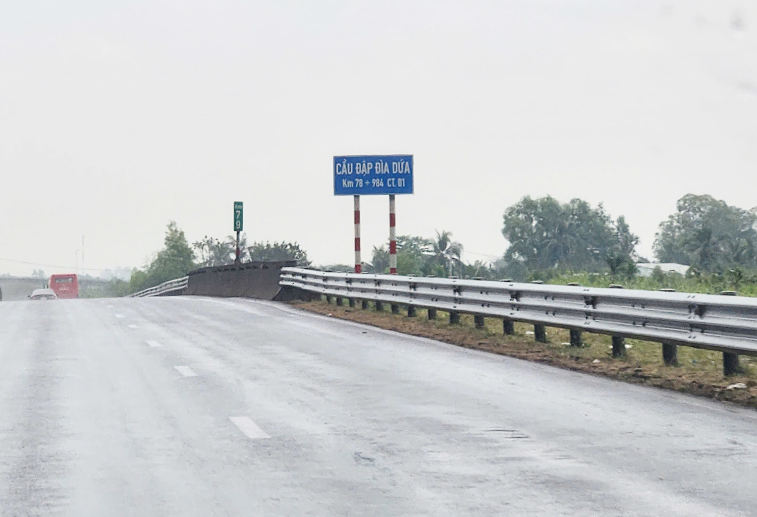 Nam Bộ xuất hiện mưa trái mùa - 2