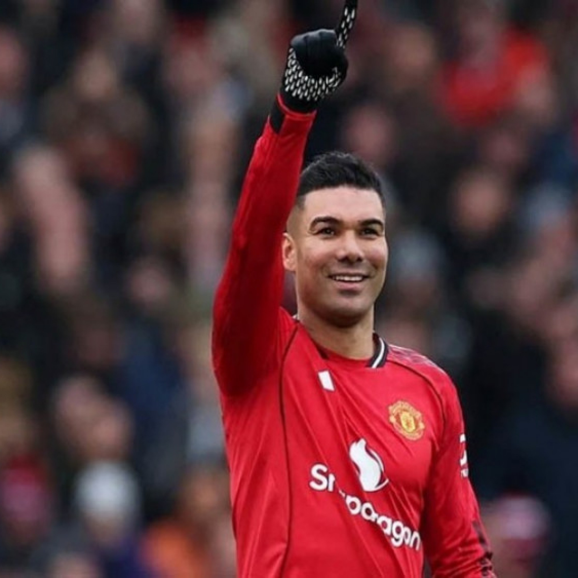  - Tin mới nhất bóng đá sáng 5/2: Casemiro lọt tầm ngắm các ông lớn MLS