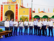 Lãnh đạo TP.HCM thị sát, chỉ đạo chỉnh trang chợ Bến Thành và hồ Con Rùa