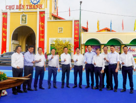  - Lãnh đạo TP.HCM thị sát, chỉ đạo chỉnh trang chợ Bến Thành và hồ Con Rùa