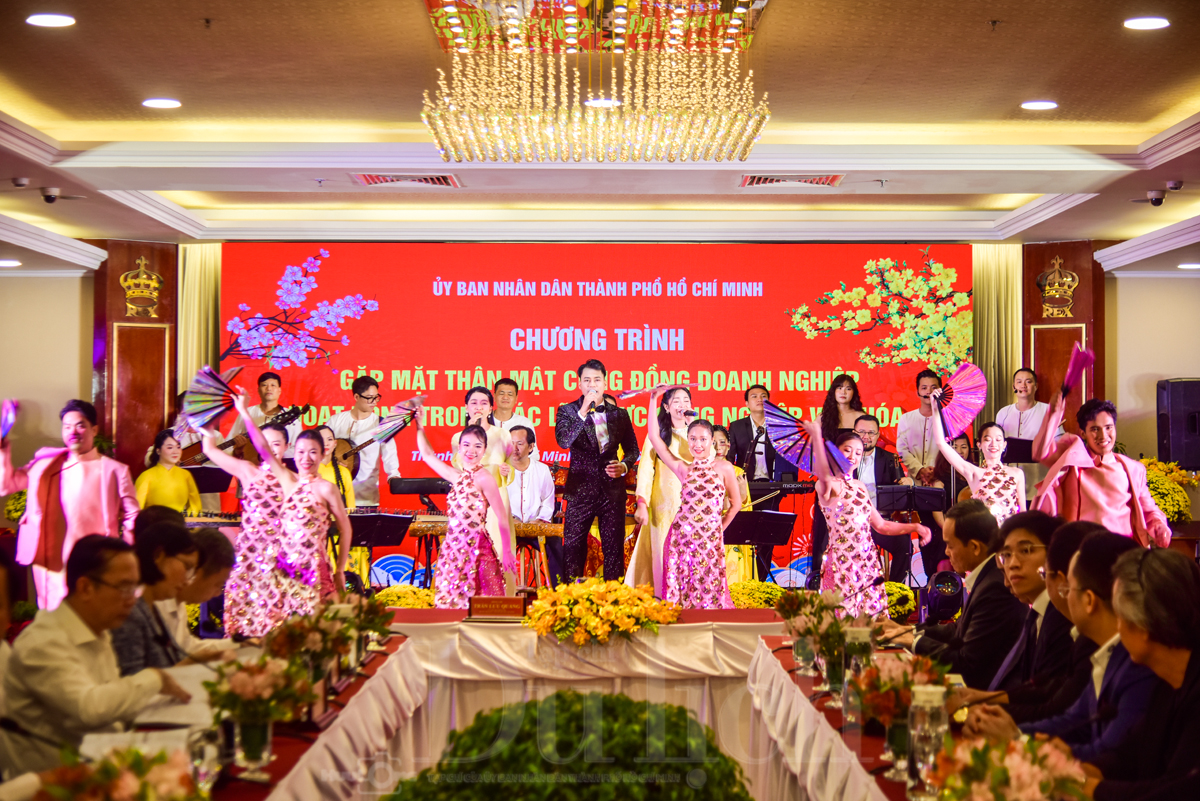 TP.HCM tìm lời giải đưa công nghiệp văn hóa thành trụ cột kinh tế - 1